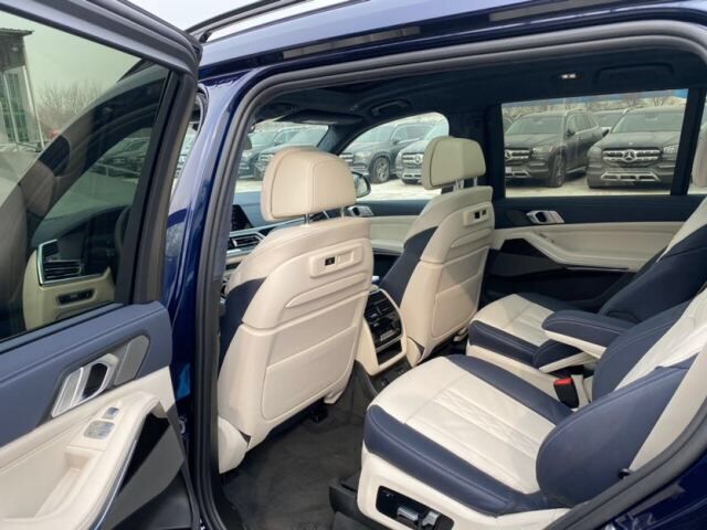 21款宝马X7平行进口国六带流星顶价格  