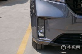 上汽通用五菱-五菱征程-1.5T 手动豪华型