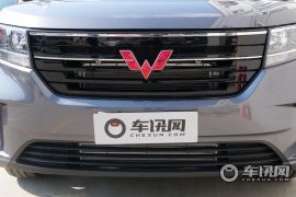 上汽通用五菱-五菱征程-1.5T 手动豪华型