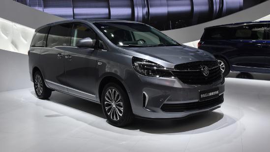 面对丰田赛那，别克GL8为啥选择了“加5千”卖？