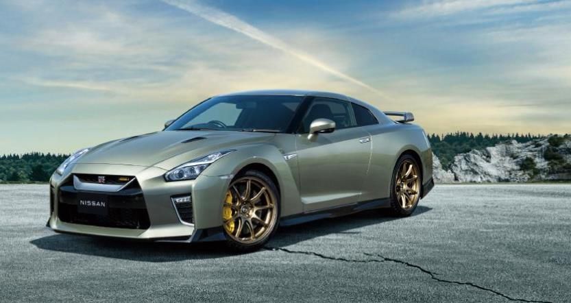 3.8T双涡轮增压，约合63.4万元起售，新款日产GT-R发布