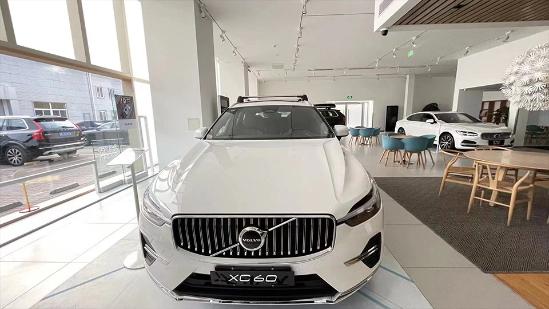 真实购车：买沃尔沃XC60配置还是宝马的标？都要40万