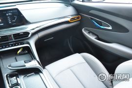 长安汽车-长安UNI-T-1.5T 运动版 旗舰型   ￥13.89