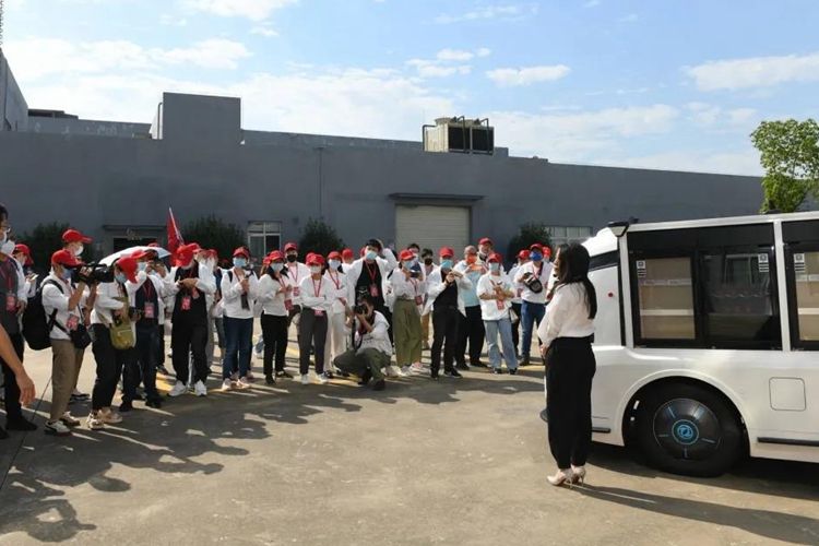百家媒体走进东风汽车股份 开启品质体验之旅
