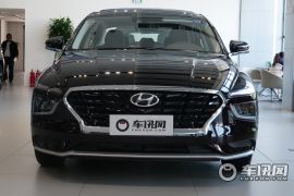 北京现代-名图-1.8L CVT LUX尊贵版