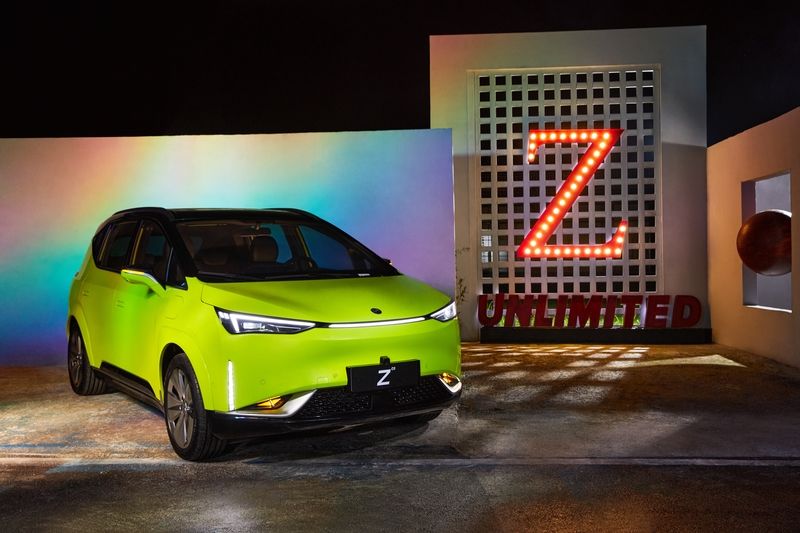 机甲造型 无界留白车门等你来涂鸦丨合创Z03上市13.28万元起售