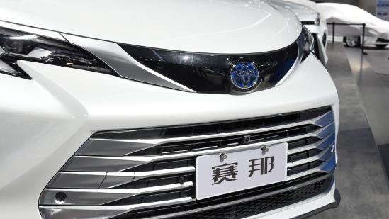 丰田赛那购车手册：推荐尊贵版，原价35万能提走才是香