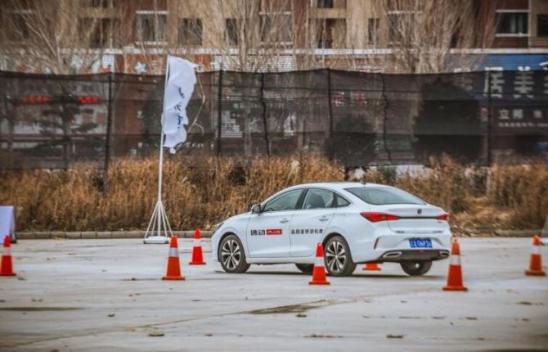 新知达人, 蓝鲸双雄征战CTCC 逸动PLUS和锐程CC真不是“吃素的”