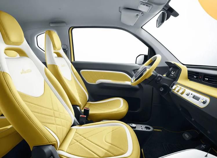 4.26万起售,双11就买它,宏光MINIEV夹心版上市