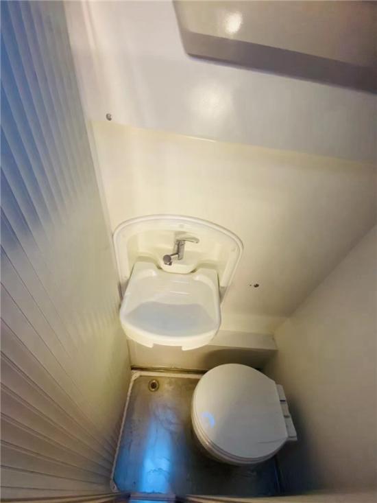福特V362新全顺定制‘小白熊’六座商务旅居，上海房车定制中心