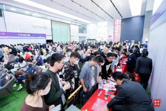 聚力出击 再迎征程 | 厦门盛世开元比亚迪鹭岛联动开业