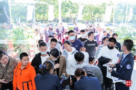 聚力出击 再迎征程 | 厦门盛世开元比亚迪鹭岛联动开业