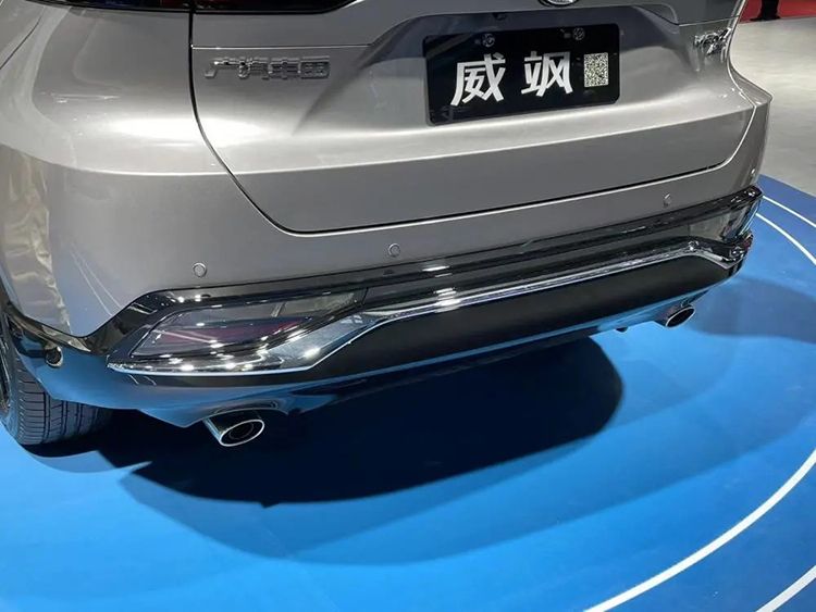 SUPRA “同款”前脸，比威兰达更精致，广汽丰田威飒亮相广州车展
