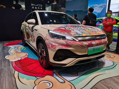 比亚迪在广州车展同时亮相宋Pro DM-i&元PLUS