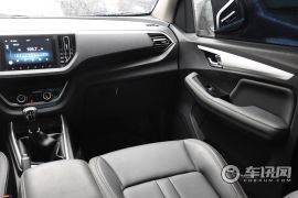 江西五十铃-瑞迈-2.8T经典柴油两驱舒享型标轴版 JE493ZLQ6E