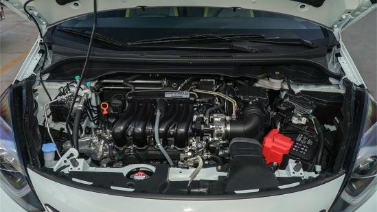 丰田YARiS L 致炫对比本田飞度：代步要动力还是省油？
