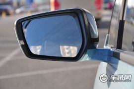 上汽通用五菱-五菱NanoEV-热爱款