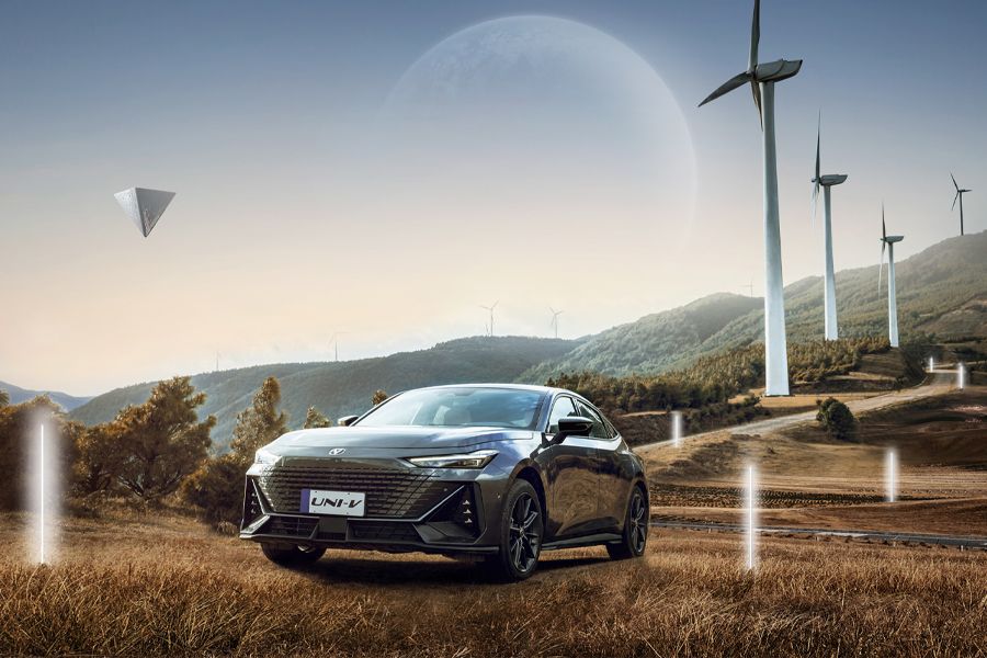 1.5T顶配预售13.49万元，长安UNI-V开启预售盲订