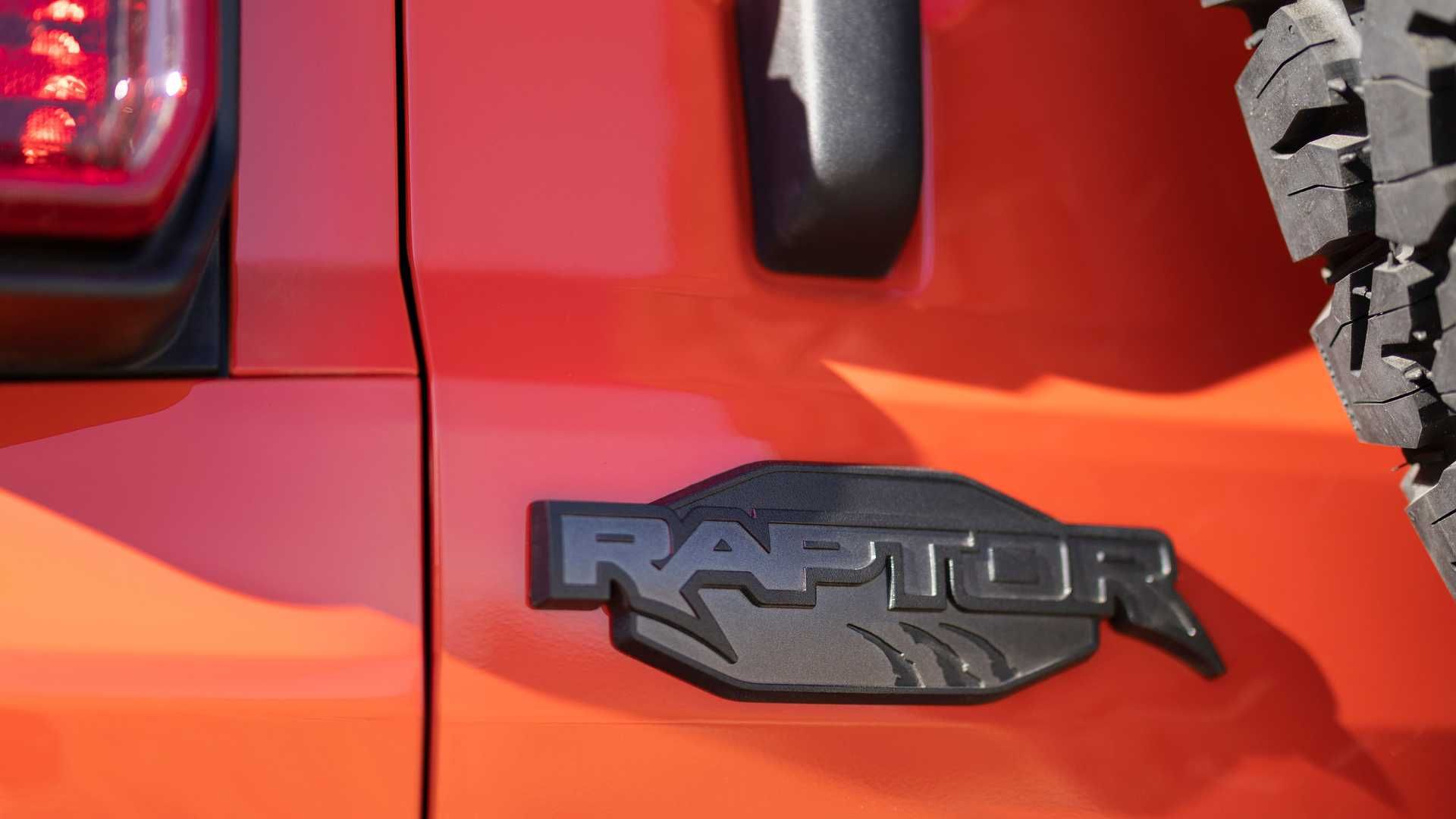 福特Bronco Raptor官图发布！极限越野大玩具，剑指Rubicon 392