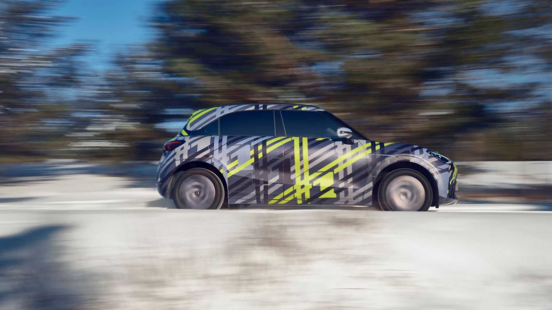 年轻人的新选择！smart精灵#1伪装车官图发布，将于今年国产上市