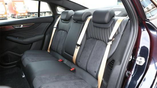 破百比影豹快还便宜，花10多万买奕炫MAX暗夜版值吗？