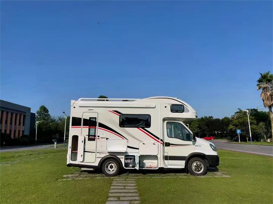 云游侧拓展国六依维柯房车，大厂优势国内性价比之王