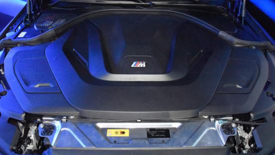 玩运动宝马i4拿手，但比Model 3贵11万，值吗