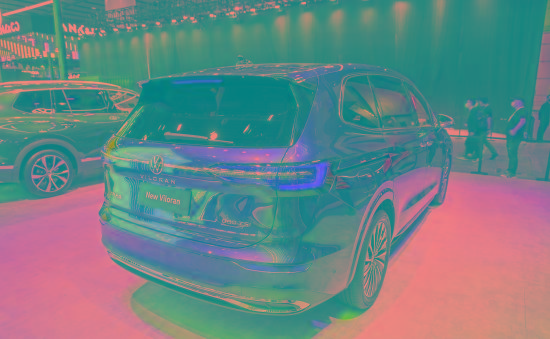 同为一线大厂MPV，为何丰田赛那加价难求，大众威然却降价滞销？