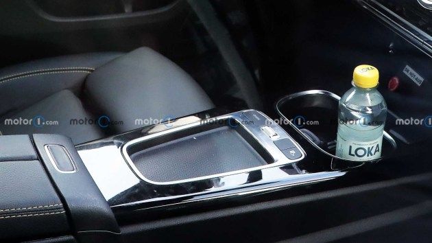 取消控制面板 新款AMG A 45内饰谍照曝光 