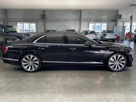 2022款宾利飞驰五座报价 详细配置行情