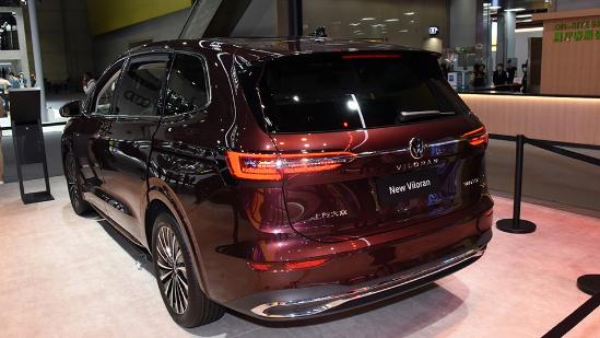 大众威然：降2.5万没现车？劝你去订不加价的GL8
