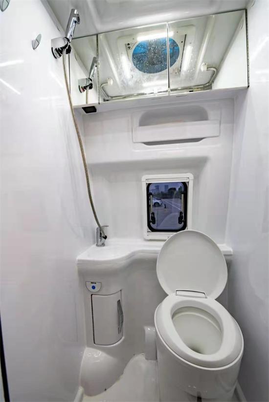 B型房车天花板？瑞弗启界R700，福特V348PRO商旅B型房车发布