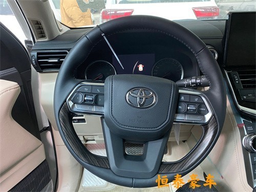 全新酷路泽LC300 3.5T V6到港预定优惠 