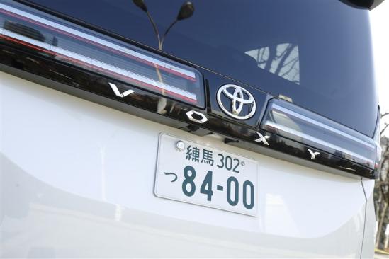 真正适合普通家庭的车？丰田新一代主力MPV车型Noah/Voxy图解