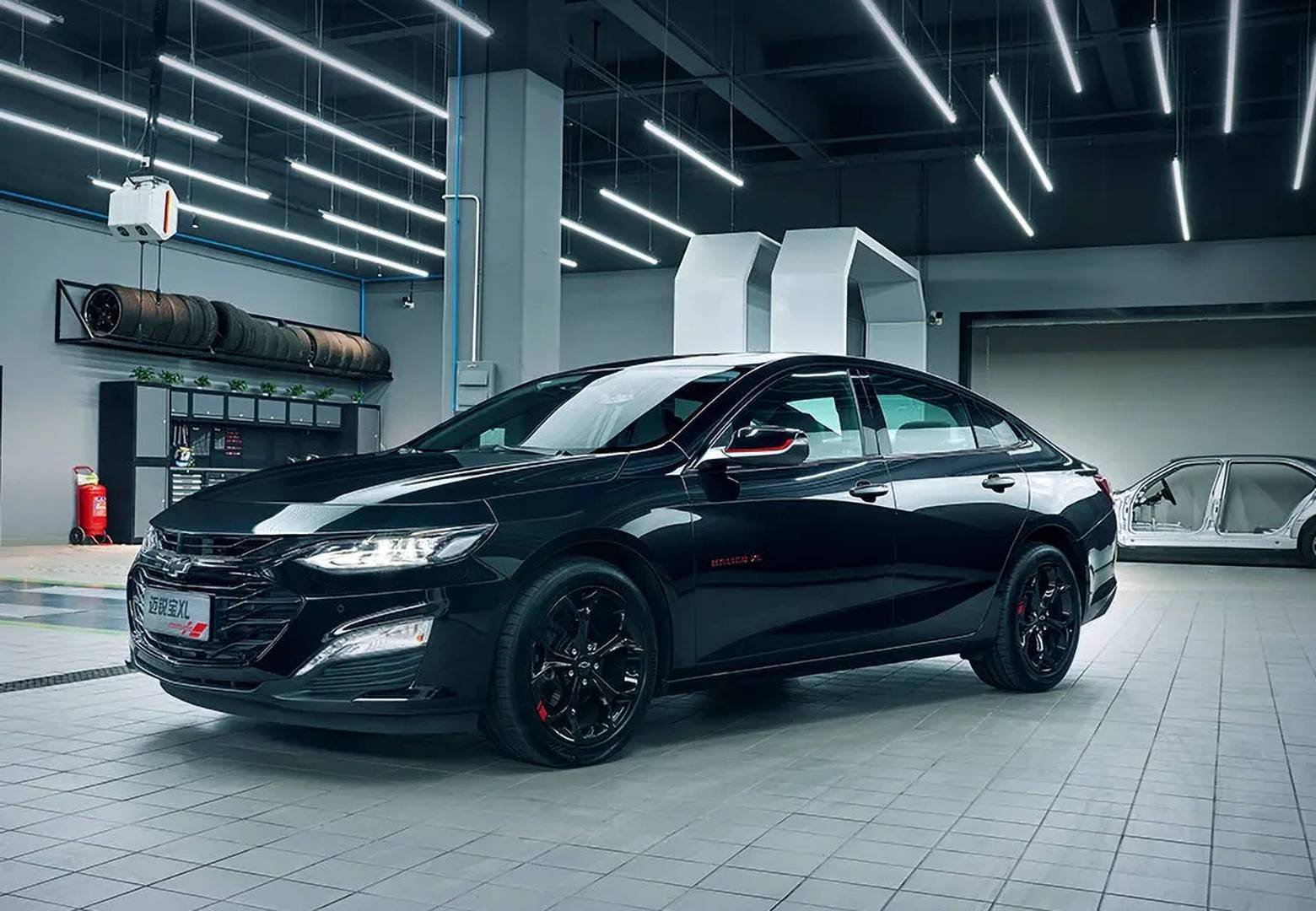 别只盯着蒙迪欧，这6款2.0T轿车15万也能买到，谁是性价比之王？