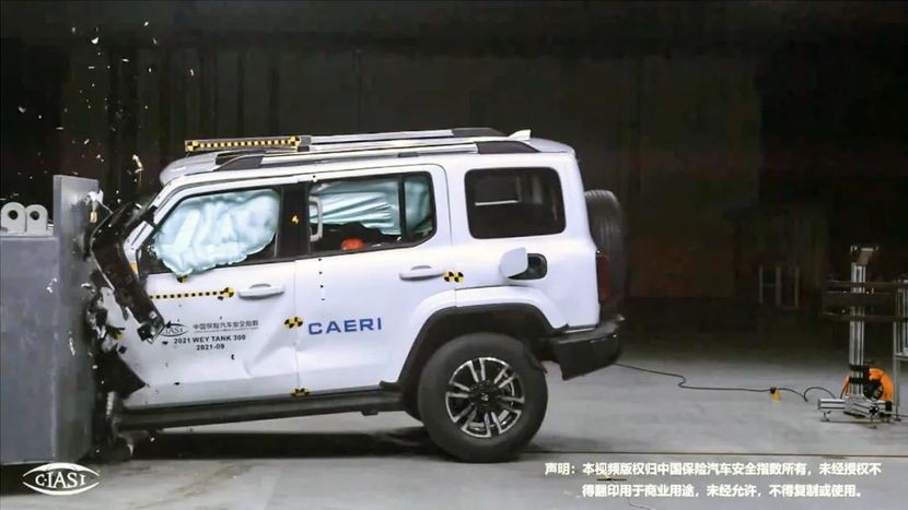 没有辜负消费者信赖，坦克300中保研碰撞测试，多项成绩拿G