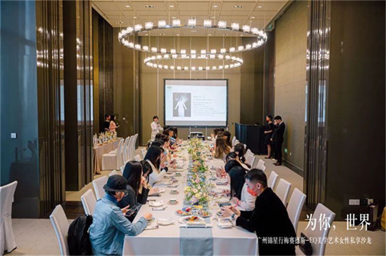 广州锦星行梅赛德斯-EQ美学艺术沙龙     