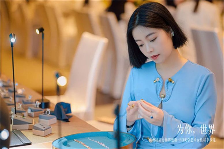 广州锦星行梅赛德斯-EQ美学艺术沙龙     