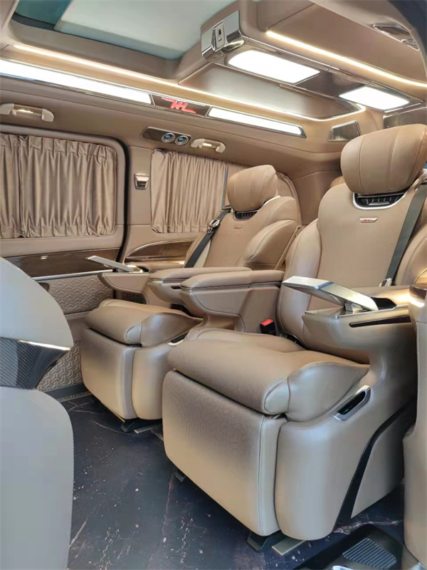 新款奔驰V260L改装高顶全隔断，众神系列豪华七座商务车