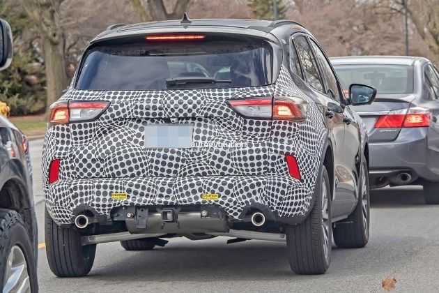 外观更加时尚大气 新款福特锐际路试谍照曝光 