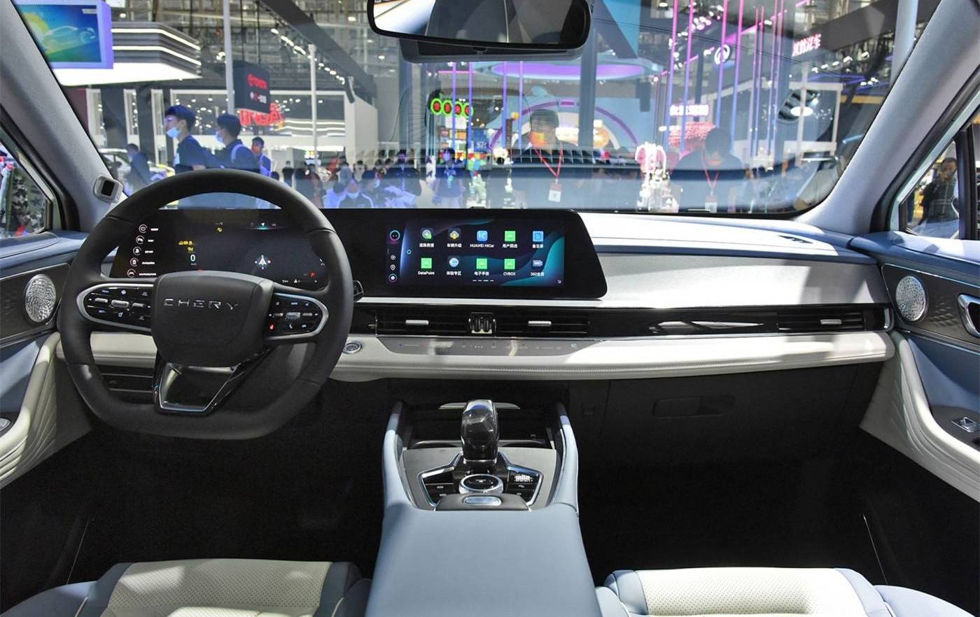 颜值好评，名字却一言难尽，奇瑞全新SUV离爆款又要差点意思？