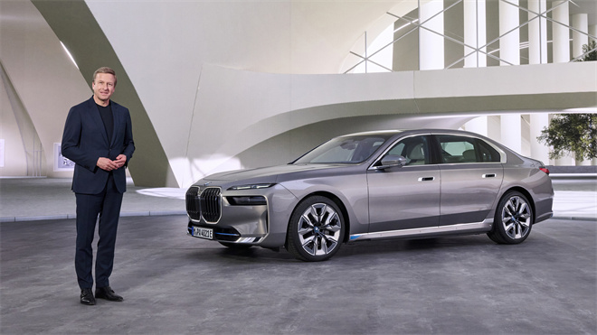 齐普策：创新BMW i7是最强的7系