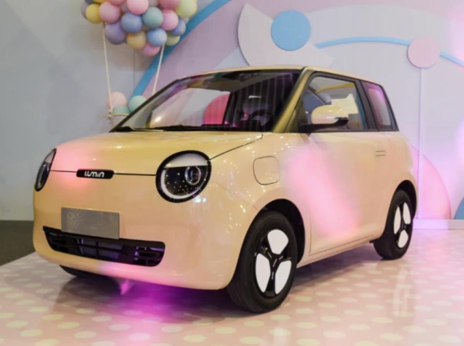 宏光MINI EV又一对手：长安LUMIN发布，配备10.25英寸中控屏