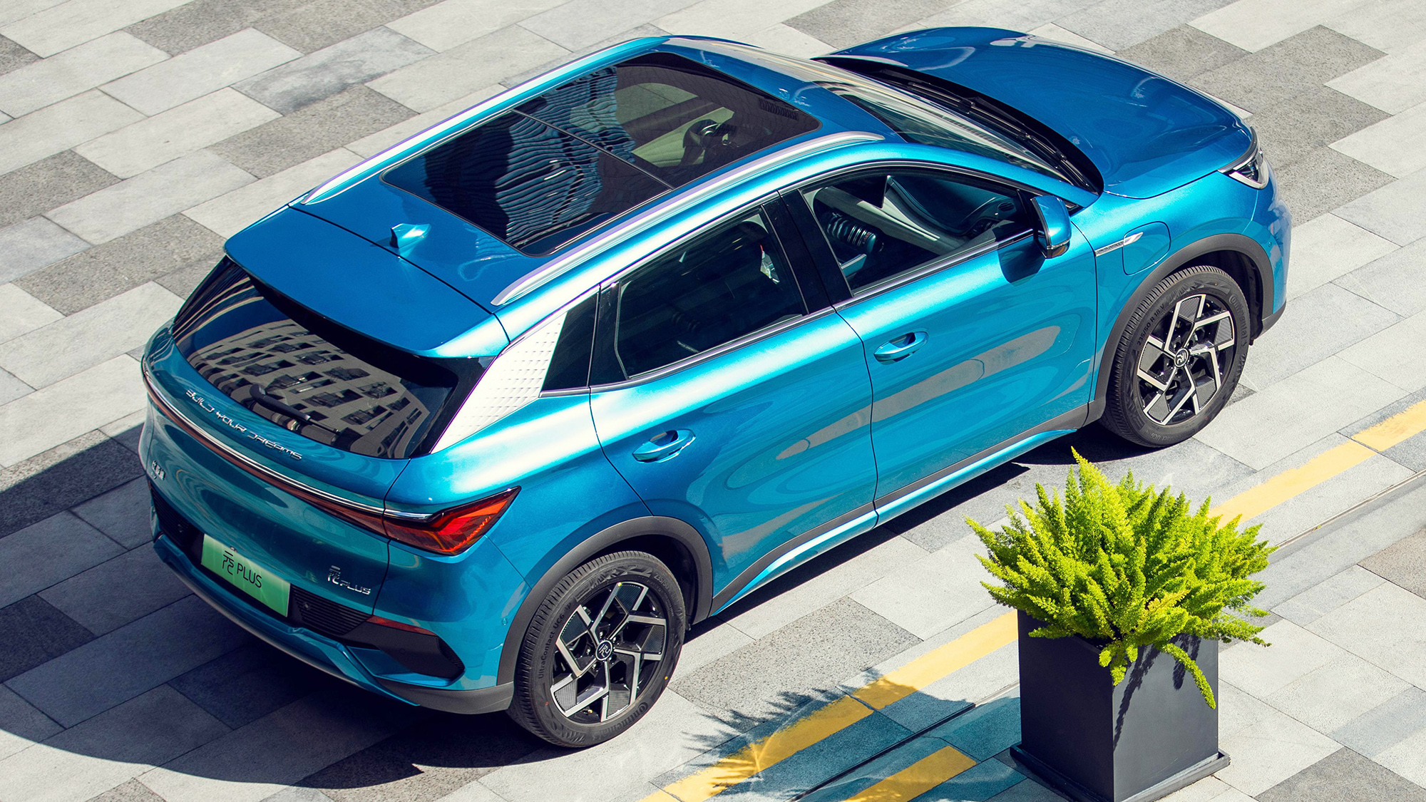 4月车市集体暴跌，只有比亚迪杀疯了