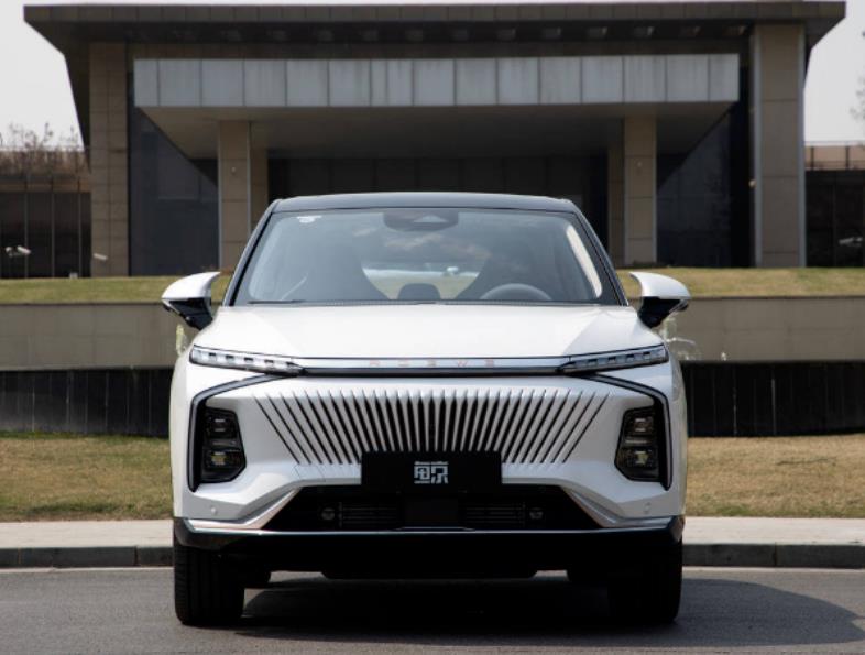 不一样的轿跑SUV：荣威鲸即将上市，配备2.0T+爱信8AT