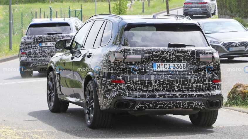 搭载4.4T V8轻混动力系统 新款宝马X5 M60i谍照曝光