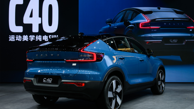 沃尔沃C40：为了4.7秒破百，30多万放弃特斯拉值吗？