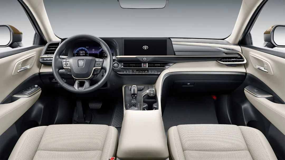 第16代豐田皇冠發布！轎車、SUV、跨界全都有！
