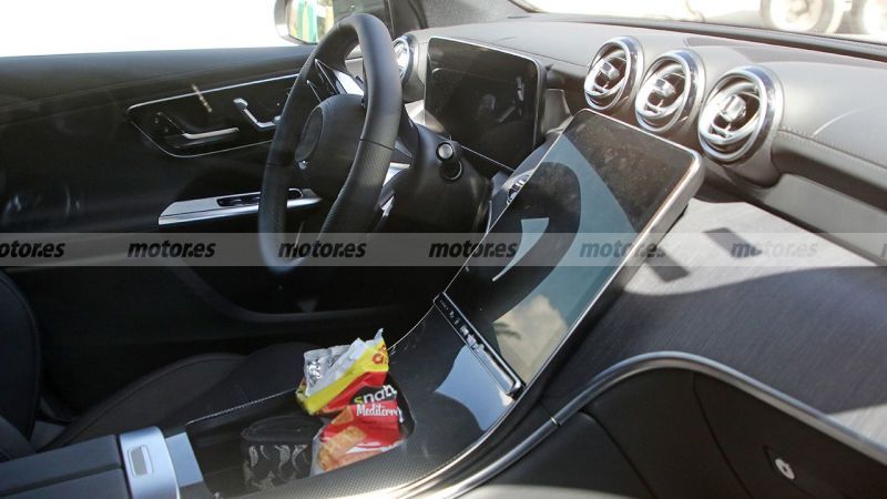 搭载2.0T插混动力系统 梅赛德斯-AMG GLC 63轿跑SUV谍照曝光 