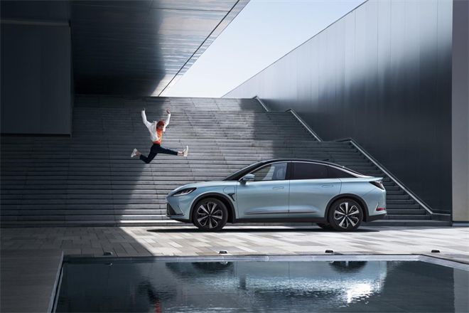 补贴后售价21.88万起 极狐阿尔法S 和阿尔法T 四款车型焕新上市